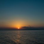 Sonnenaufgang über dem Meer II